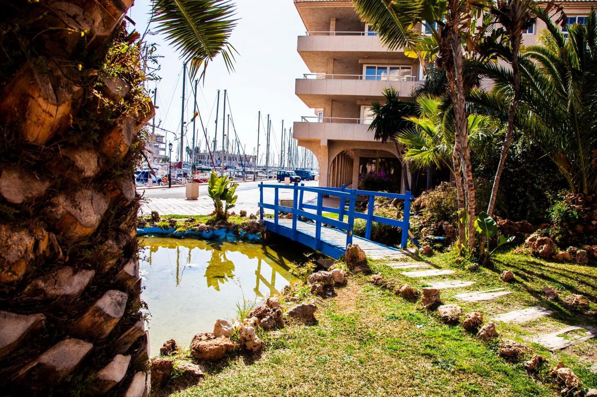 Expoholidays - Puerto Deportivo La Goleta Almerimar Luaran gambar